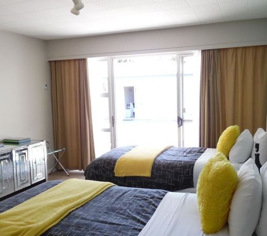 Aden Motel