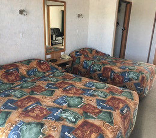 Parklands Motel