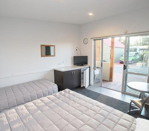 Tasman Holiday Parks - Te Anau