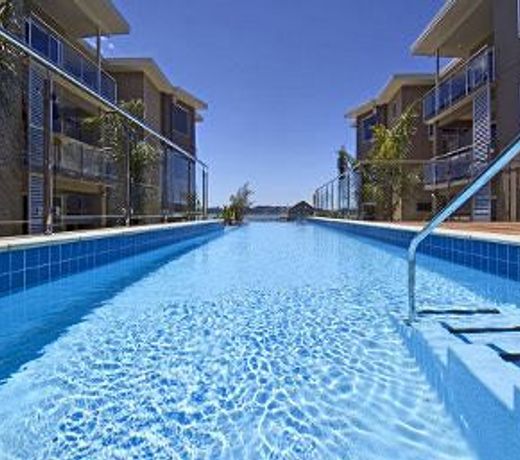 Edgewater Palms Apartments