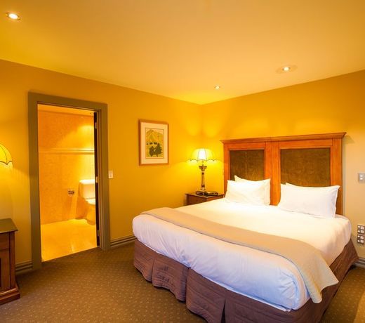 Nugget Point Resort and Spa