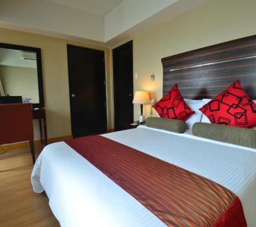 Lancaster Hotel
