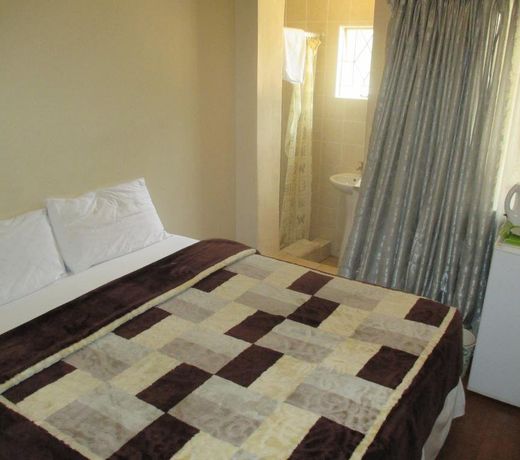 Avion Lodge