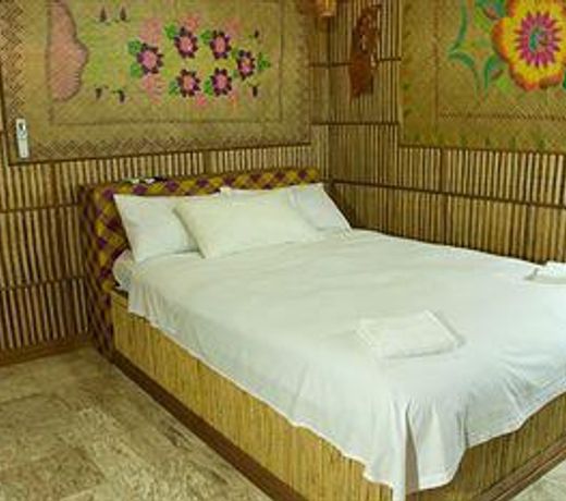 Kokomos Hotel and Restaurant