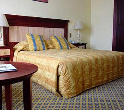 Golden Horse Hotel