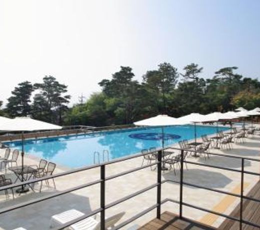 Hotel Maremons