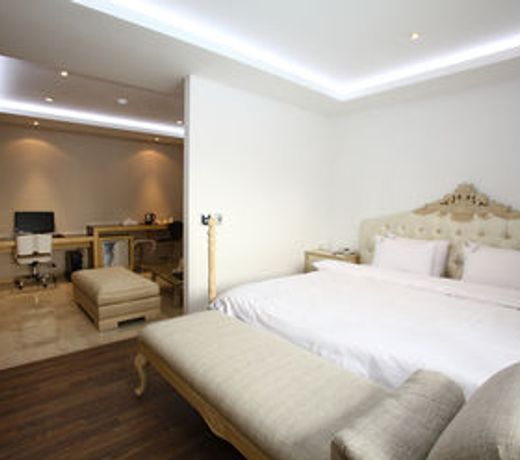 Suwon Reve Hotel