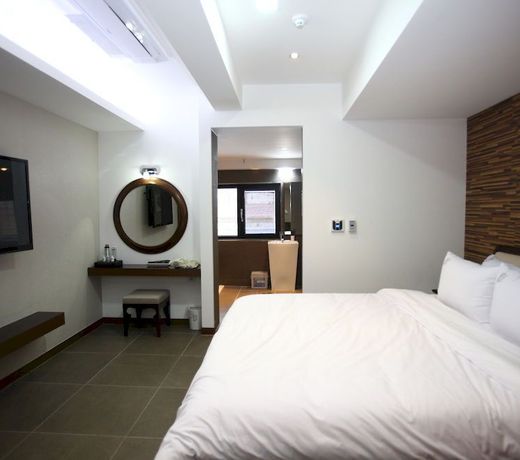 Suwon Reve Hotel