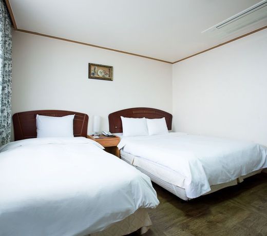 Heyy Seogwipo Hotel