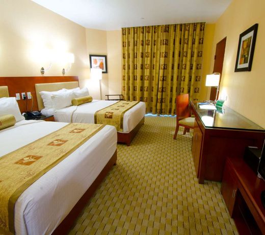 WYNDHAM GARDEN PARAMARIBO