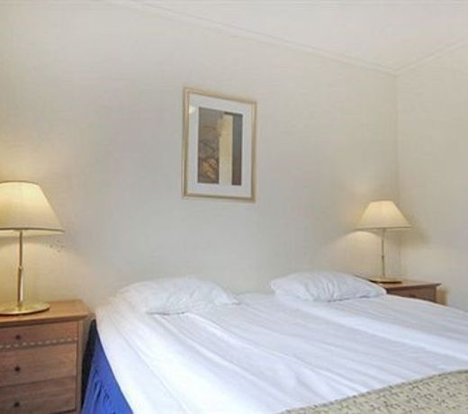 SOLNA HOTELL & VANDRARHEM