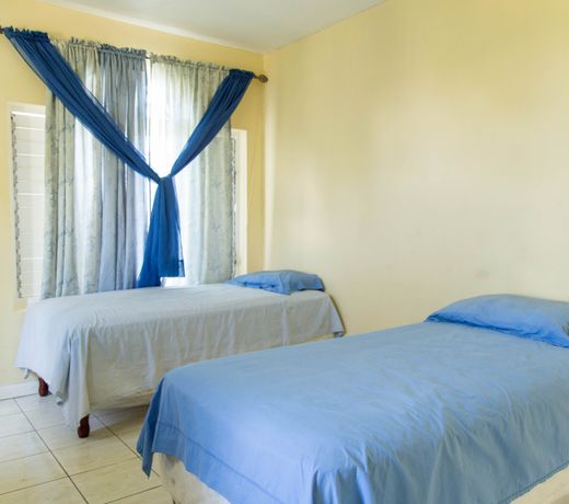 Hatfield South Villa