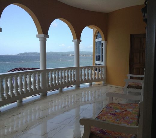 Waters Edge Guest House