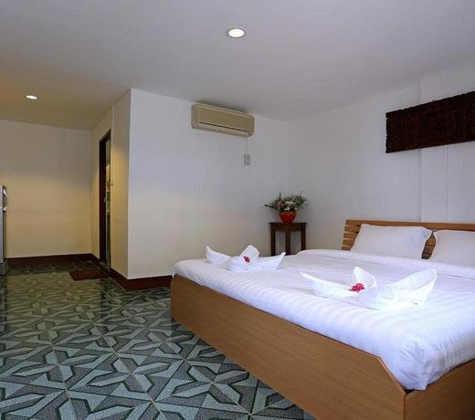 Siam Shades House