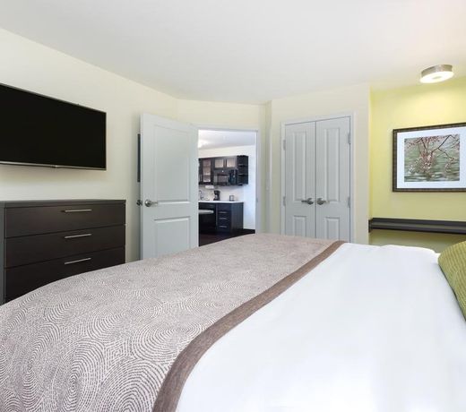 Candlewood Suites Columbia Hwy 63 & I-70, an IHG Hotel
