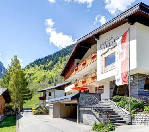 Haus Tuklar