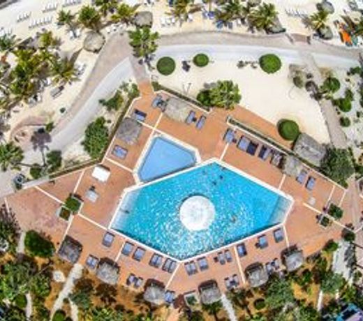 Van der Valk Plaza Beach & Dive Resort Bonaire