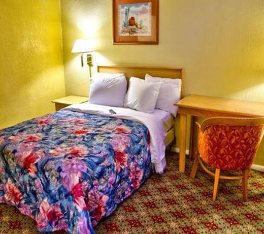 Travelodge by Wyndham Phoenix Downtown