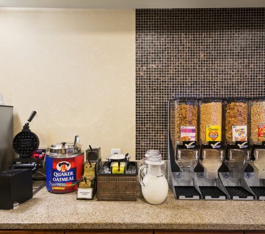 COUNTRY INN AND SUITES MORROW