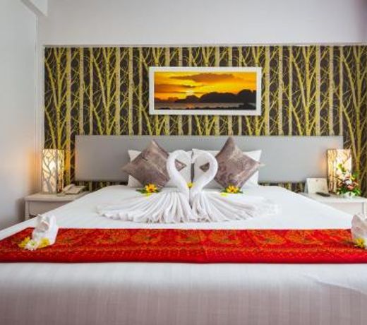 ON Hotel Phuket - SHA