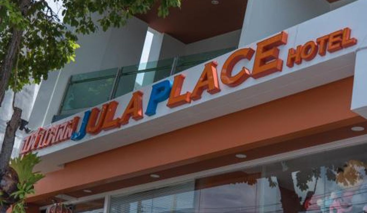 Jula Place Hotel