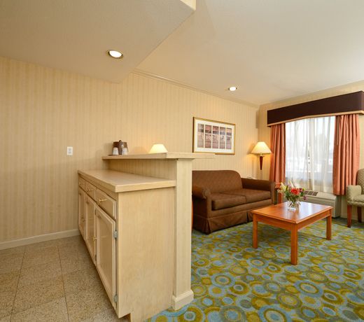 BW PLUS EXECUTIVE SUITES