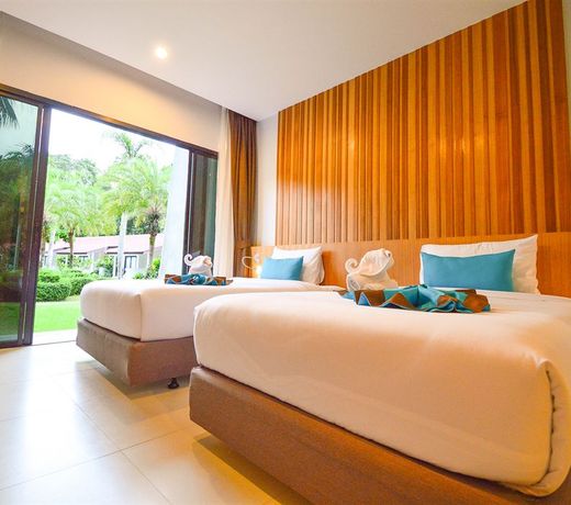 Naiyang Beach Hotel SHA Plus