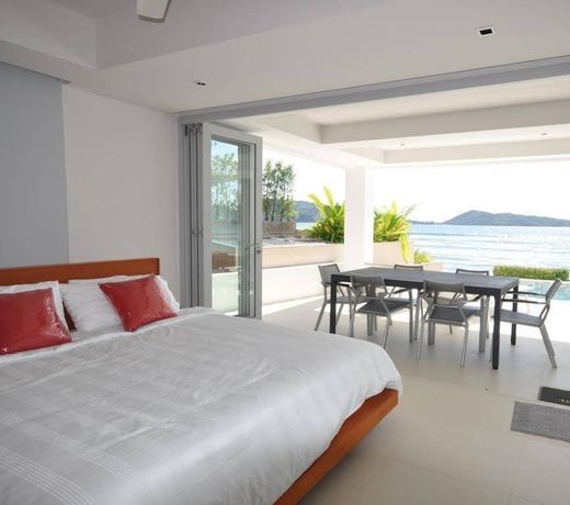 Patong Beachfront Pool House