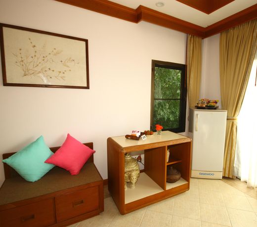 PHUKET NATURE HOME RESORT