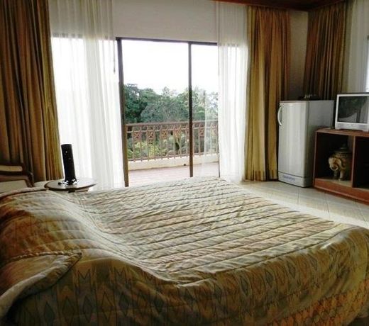 PHUKET NATURE HOME RESORT