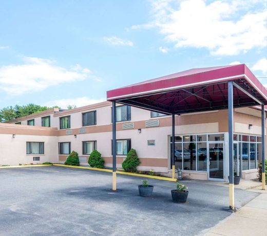 Super 8 Watertown