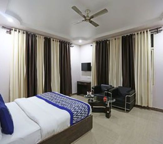 OYO 4635 Sheetal Hotel