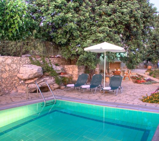 Villa Nikolaos