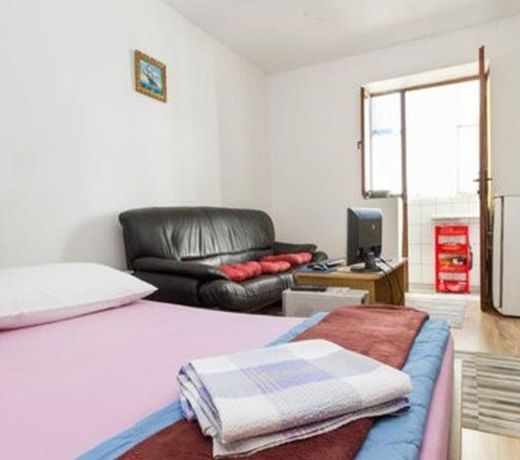 Guest House "Be Happy"-parking,breakfast Center