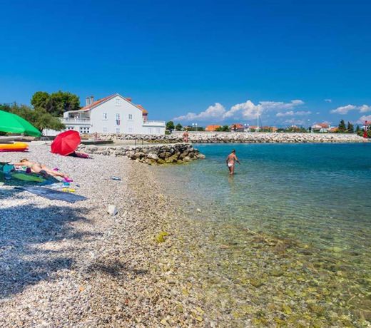 Apartman Pavin, Poljana