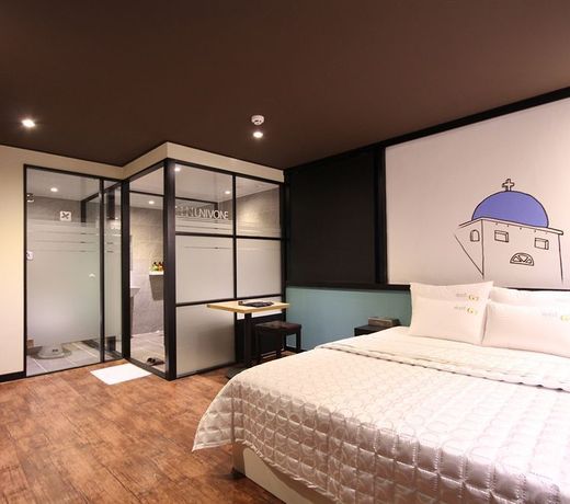 Hotel G7