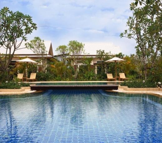 Tachawan Resort & Restaurant
