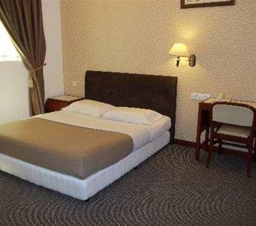 D Eastern Hotel