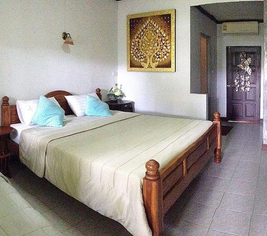 Baan Sala Lung Dam - Fisherman Village