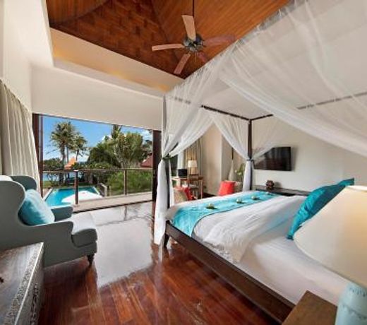 Dhevatara Cove