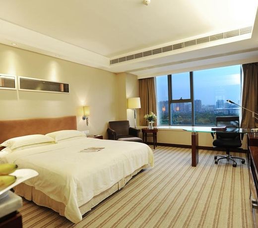 Leisure Hotel