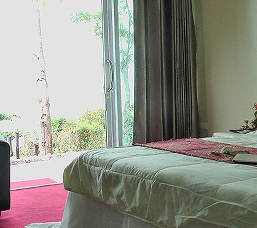 Sukorn Cabana Resort