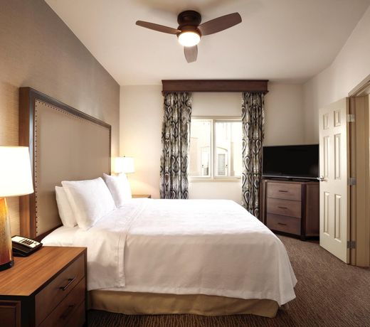 Homewood Suites Tucson St. Philip's Plaza University