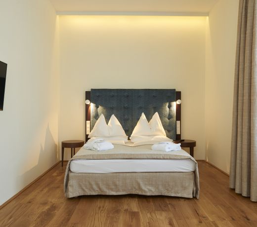HiLight Suites Hotel