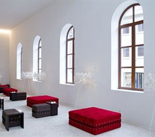 Eburon Hotel