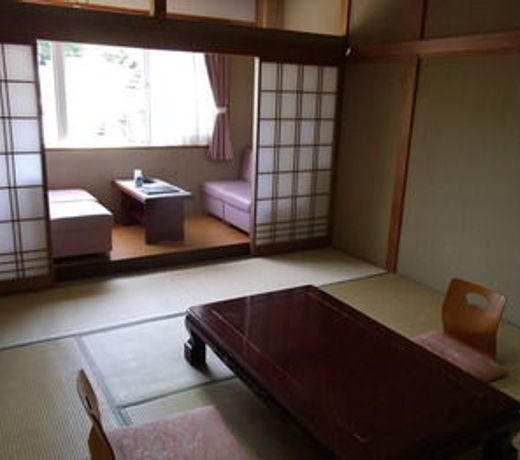 Hatsuneso Shinkan