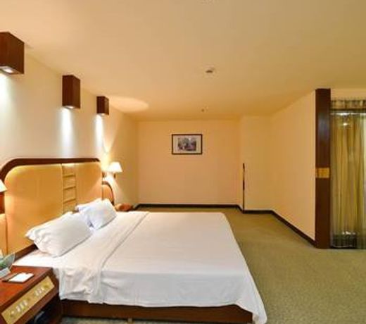 Chenyue Hotel