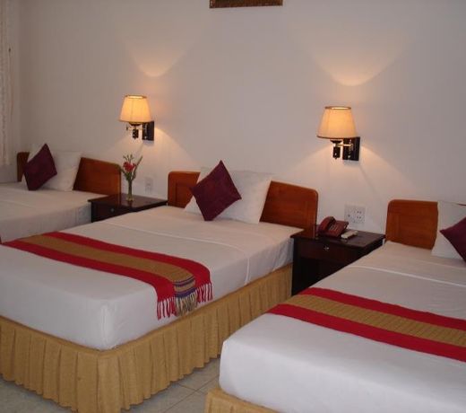 Dong Nam Hotel