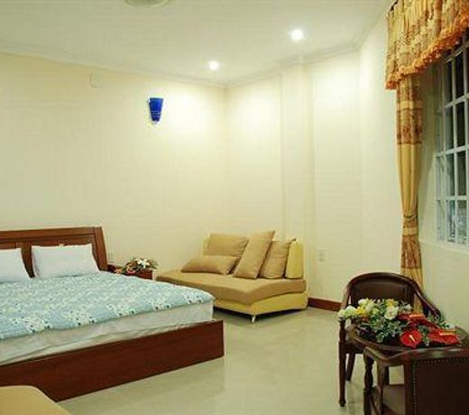 Ha Long Hotel