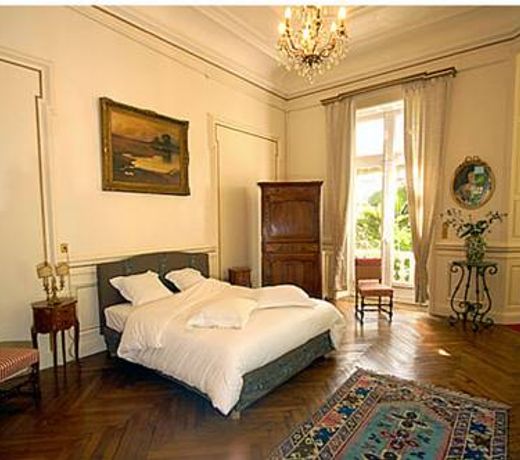 B&B ChÃ¢teau Les Orchidees SAUMUR